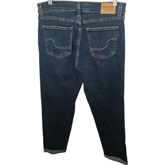 Signature By Levi Strauss Heritage Boyfriend Cropped Jeans - Picture 2 of 5